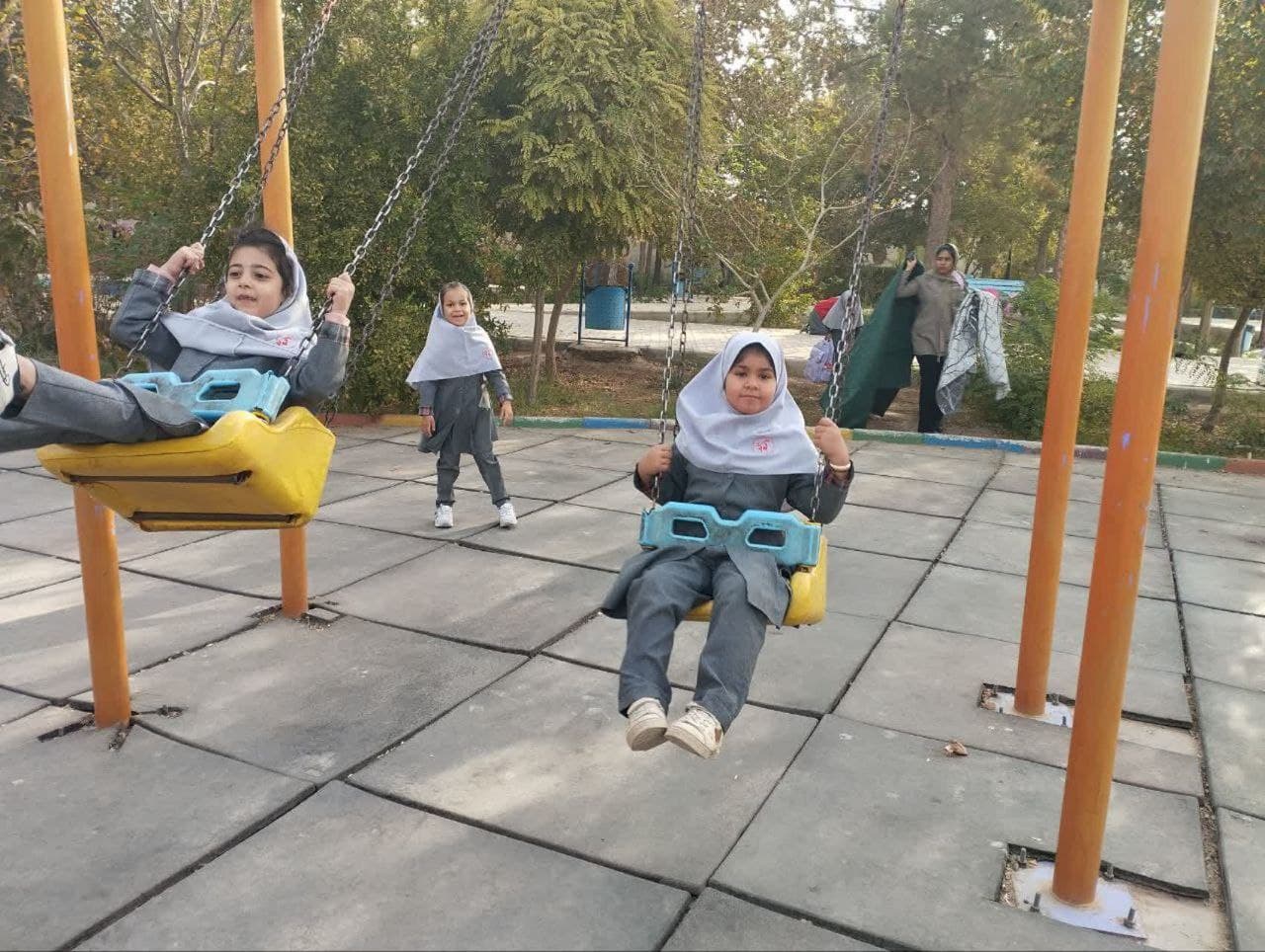 دبستان غیردولتی کوثر